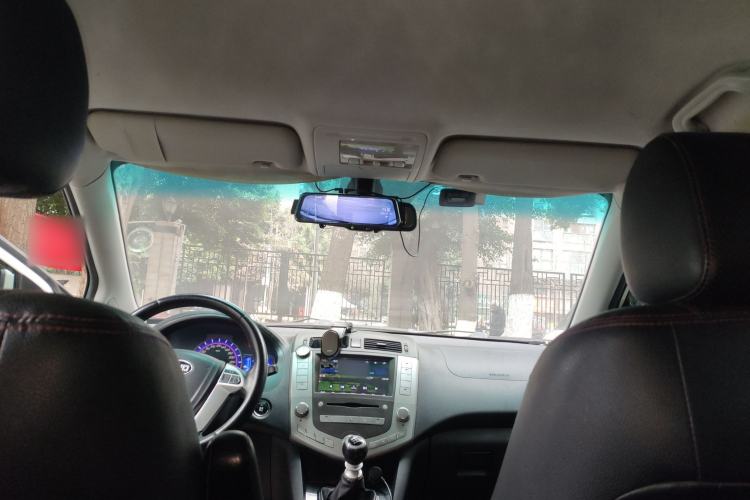 Used BYD S6 2014 1.5TI Manual Luxury 5-Seater Headliner