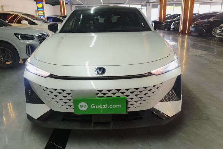 Used Changan UNI-V 2024 1.5T Smart Navigation Version