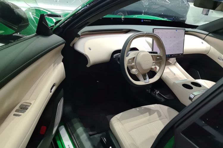 Used Xiaomi Auto YU7 2025 Ultra-Long Range Rear-Wheel Drive Version
