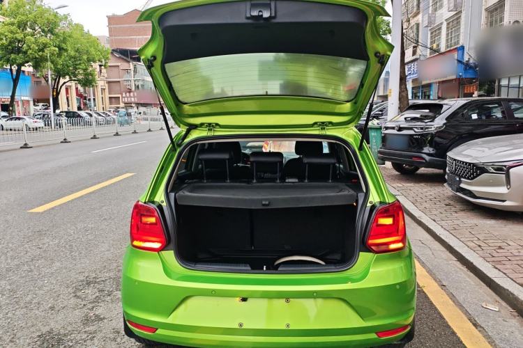 Used Volkswagen Polo 2014 1.6L Automatic Comfort Edition Trunk