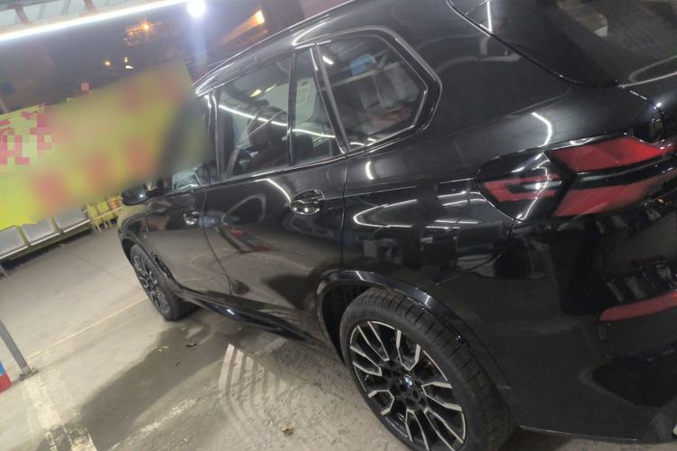 Used BMW X5 2025 Model, xDrive 40Li M Sport Night Package
