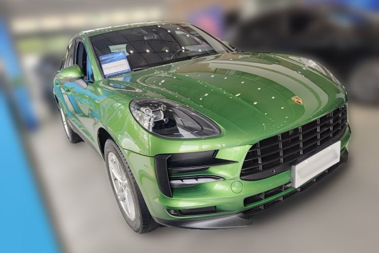 Used Porsche Macan 2018 Macan 2.0T Front Right 45 Deg