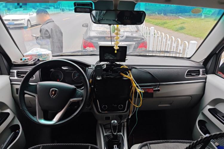 Used Jinbei New Hiace X30L 2024 Champion Edition Coach 5/6/7-Seater with Central Air Conditioning Center Console