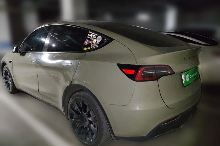 Used Tesla Model Y 2023 Long-Range All-Wheel-Drive Version