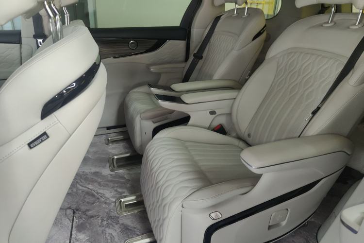 Used FORTHING Xinghai V9 2024 1.5TD 200km Qingyunti Series Premium Version Left Rear Seat