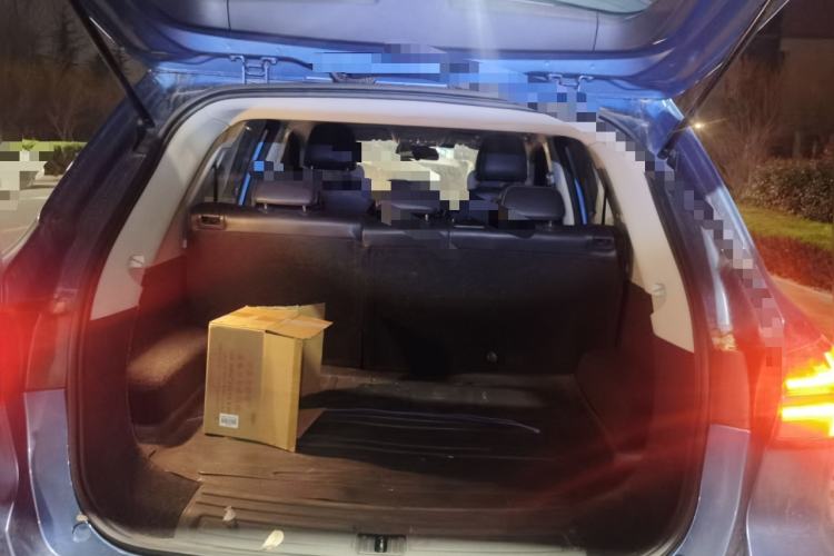 Used Roewe RX5 2016 20T Two-Wheel Drive Automatic Internet Smart Edition
