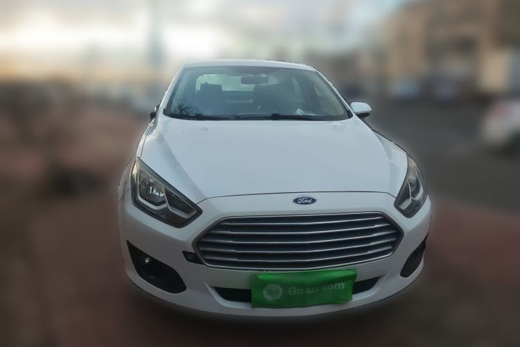 Used Ford Escort 2015 1.5L Manual Comfort Model Front