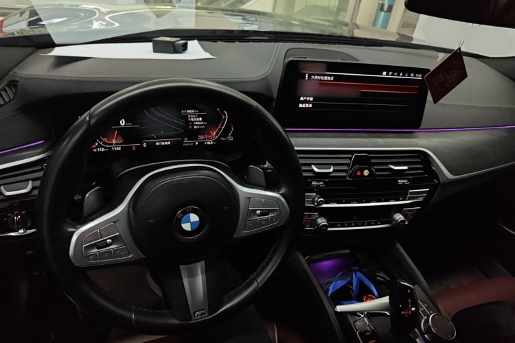 Used BMW 5 Series 2022 Second Facelift 530Li Leading Edition M Sport Package
