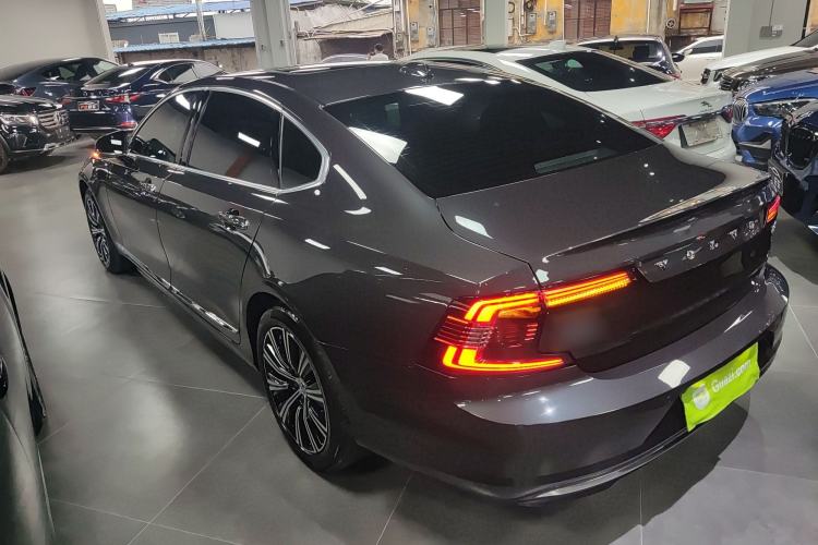 Used Volvo S90 2022 B5 Zhiyi Luxury Edition Exterior 2
