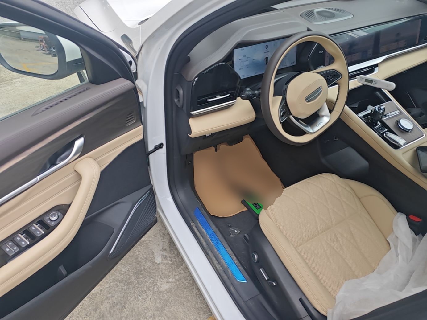 Geely Auto Monjaro L 2025 Dongfang Yao 2.0TD Automatic Lanxing Edition — снимка 18