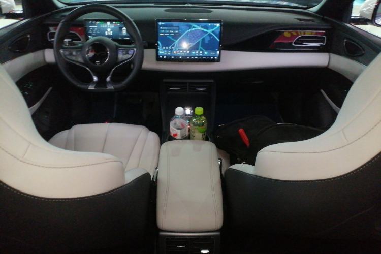 Used BYD Seal 06 New Energy 2025 DM-i Smart Drive 120KM Prestige Model Center Console