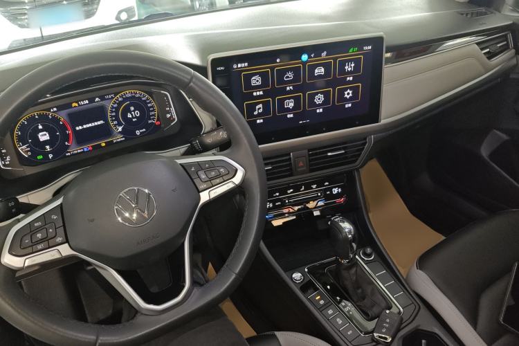 Used Volkswagen Bora 2023 300TSI DSG Prestige Edition
