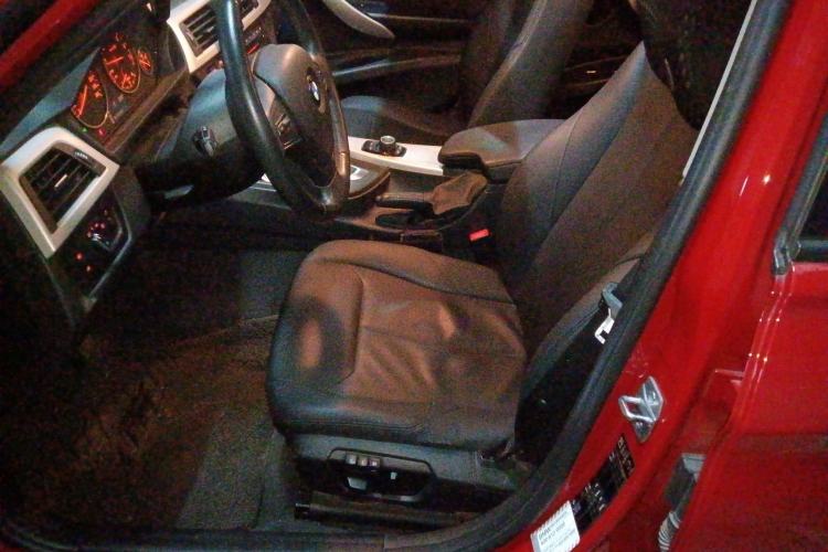 Used BMW 3 Series 2015 320i Active Edition
