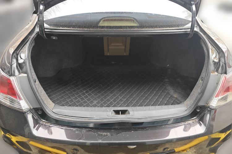 Used Honda Accord 2012 2.0L SE Trunk
