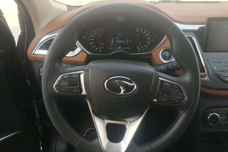 Used Soueast DX7 2015 1.5T Automatic Elite Model