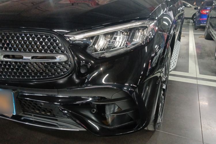 Used Mercedes-Benz GLC 2023 GLC 260 L 4MATIC Luxury Model 5 Seats
