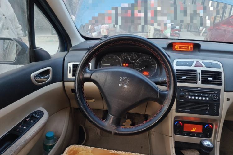 Used Peugeot 307 2008 Hatchback 1.6L Automatic Deluxe Edition
