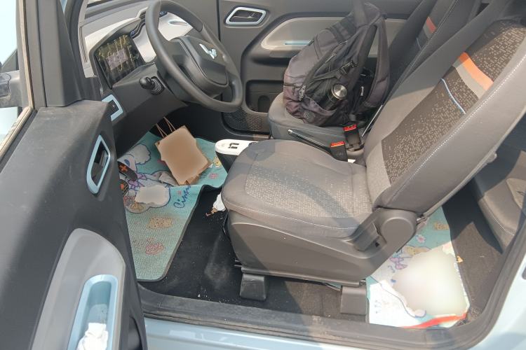 Used Wuling Hongguang MINIEV 2022 Easy Version Lithium Iron Phosphate Left Front Seat