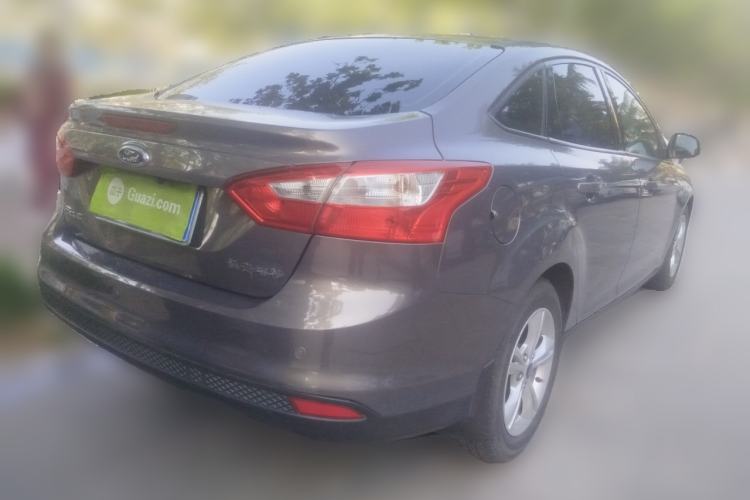 Used Ford Focus 2012 Sedan 1.6L Automatic Fashion Edition
