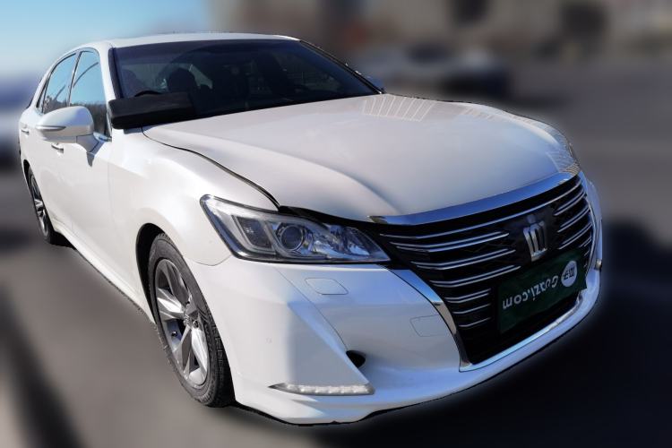 Used Toyota Crown 2015 2.0T Fashion Edition
