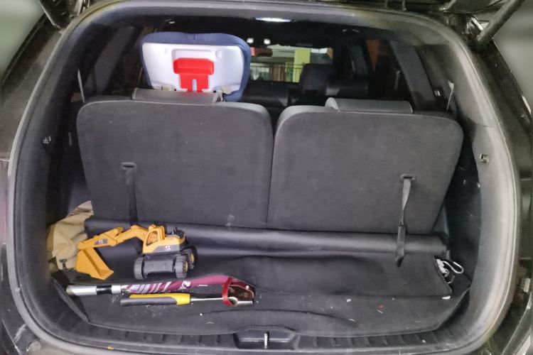 Used Kia KX7 2017 2.0T Automatic 4WD DLX 7-Seater
