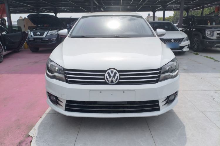 Used Volkswagen Bora 2015 Value Edition 1.6L Manual Fashionable Style

