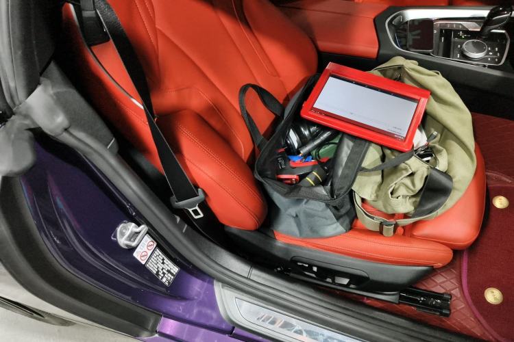 Used BMW Z4 2023 sDrive 25i M Sport Package Right Front Seat