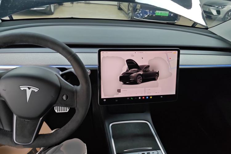 Used Tesla Model Y 2023 Rear-Wheel-Drive Version
