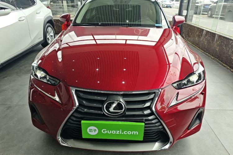 Used Lexus IS 2017 300 FENGSHANG Edition
