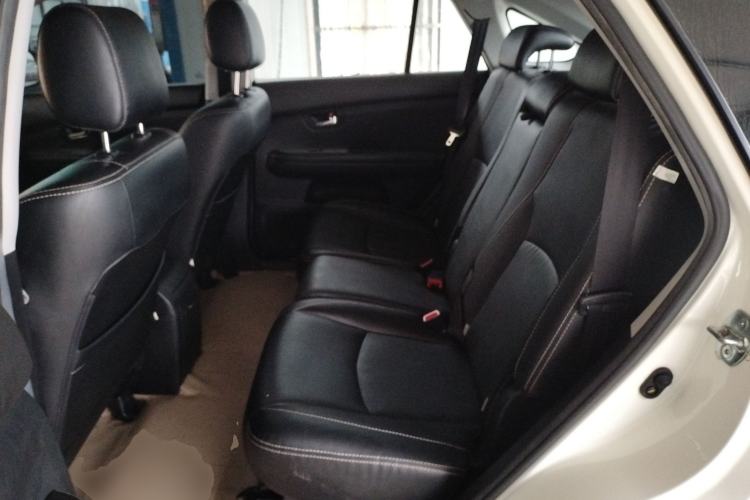 Used BYD S6 2013 Platinum Edition 2.4L Automatic Luxury Model