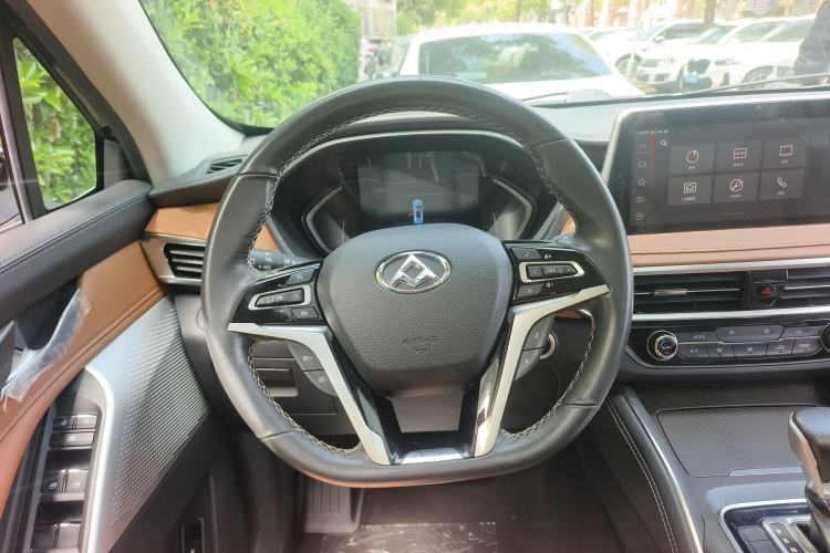 Used SAIC MAXUS D90 2017 2.0T Automatic Two-Wheel Drive - Uranus