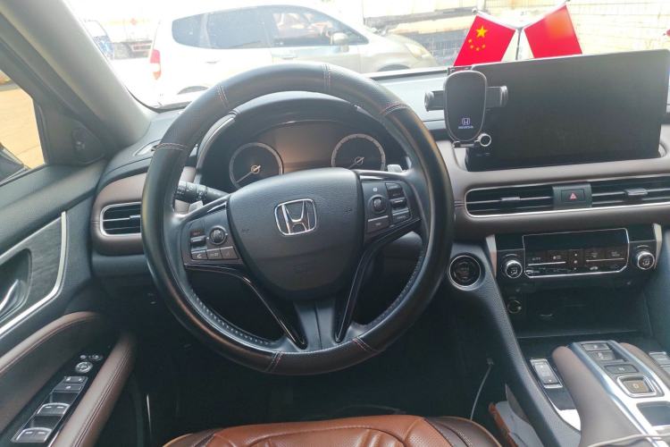 Used Honda UR-V 2024 370TURBO Two-Wheel-Drive Luxury Edition