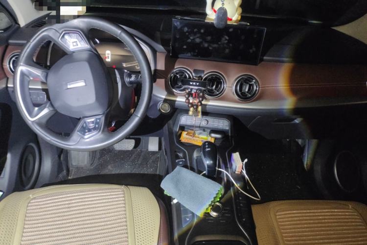 Used Wey VV6 2021 2.0T Two-Wheel Drive Smart Protection+