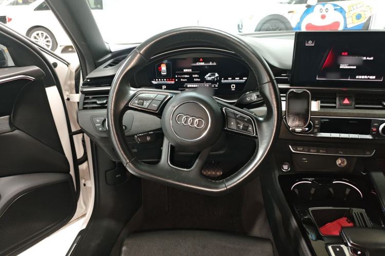 Used Audi A4L 2023 40 TFSI Luxury Dynamic Model
