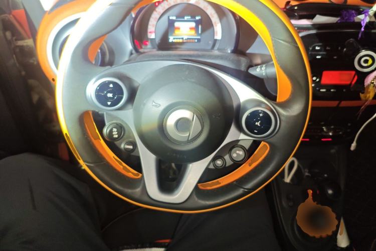 Used smart fortwo 2015 1.0L 52 kW Hardtop Passion Edition
