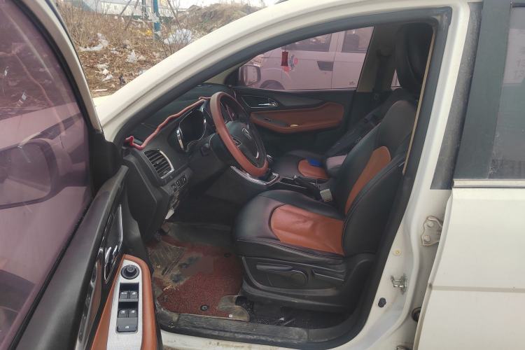 Used Baojun 560 2015 1.8L Manual Elite Edition
