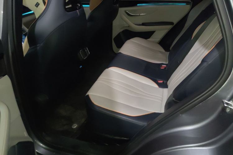 Used BYD Song PLUS New Energy 2023 Champion Edition EV 520KM Prestige Model
