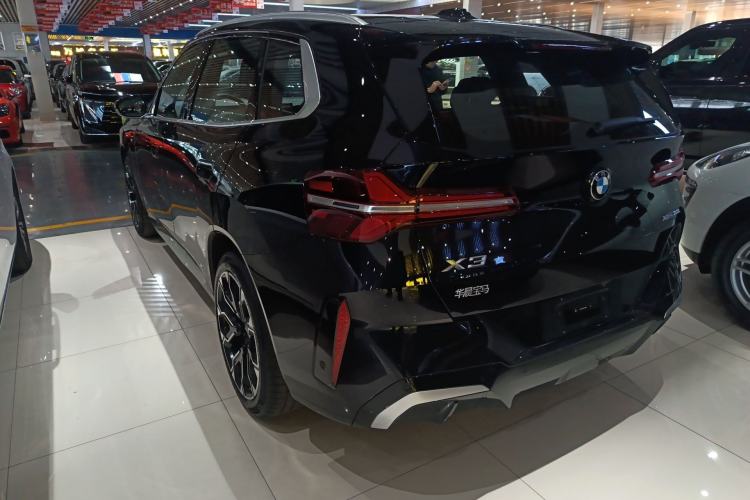 Used BMW X3 2025 xDrive30L Luxury Edition M Sport Package Exterior 2