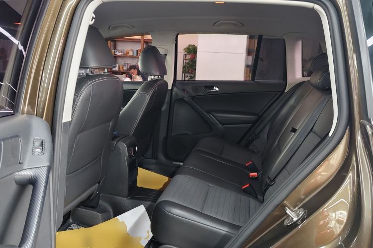 Used Volkswagen Tiguan L 2016 280TSI Automatic Two-Wheel-Drive Silk Road Style Edition