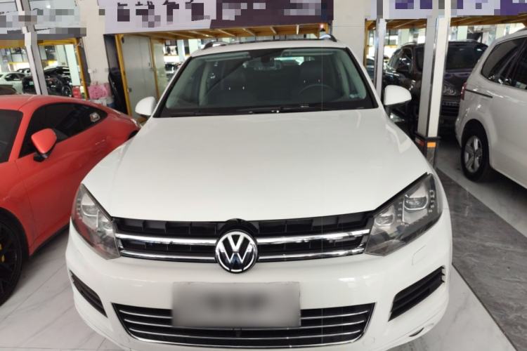 Used Volkswagen Touareg 2011 3.0 TSI Standard Version Front