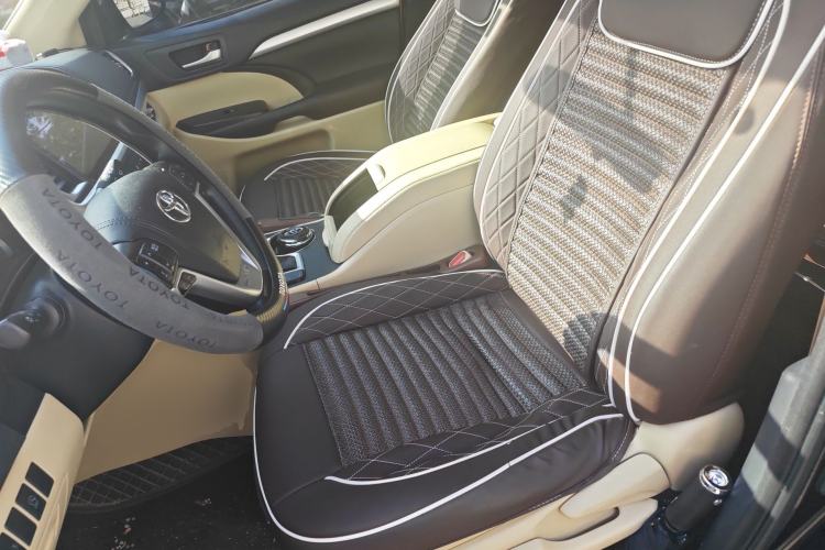 Used Toyota Highlander 2018 2.0T Four-Wheel Drive Elite Edition 7 Seats China VI Standard
