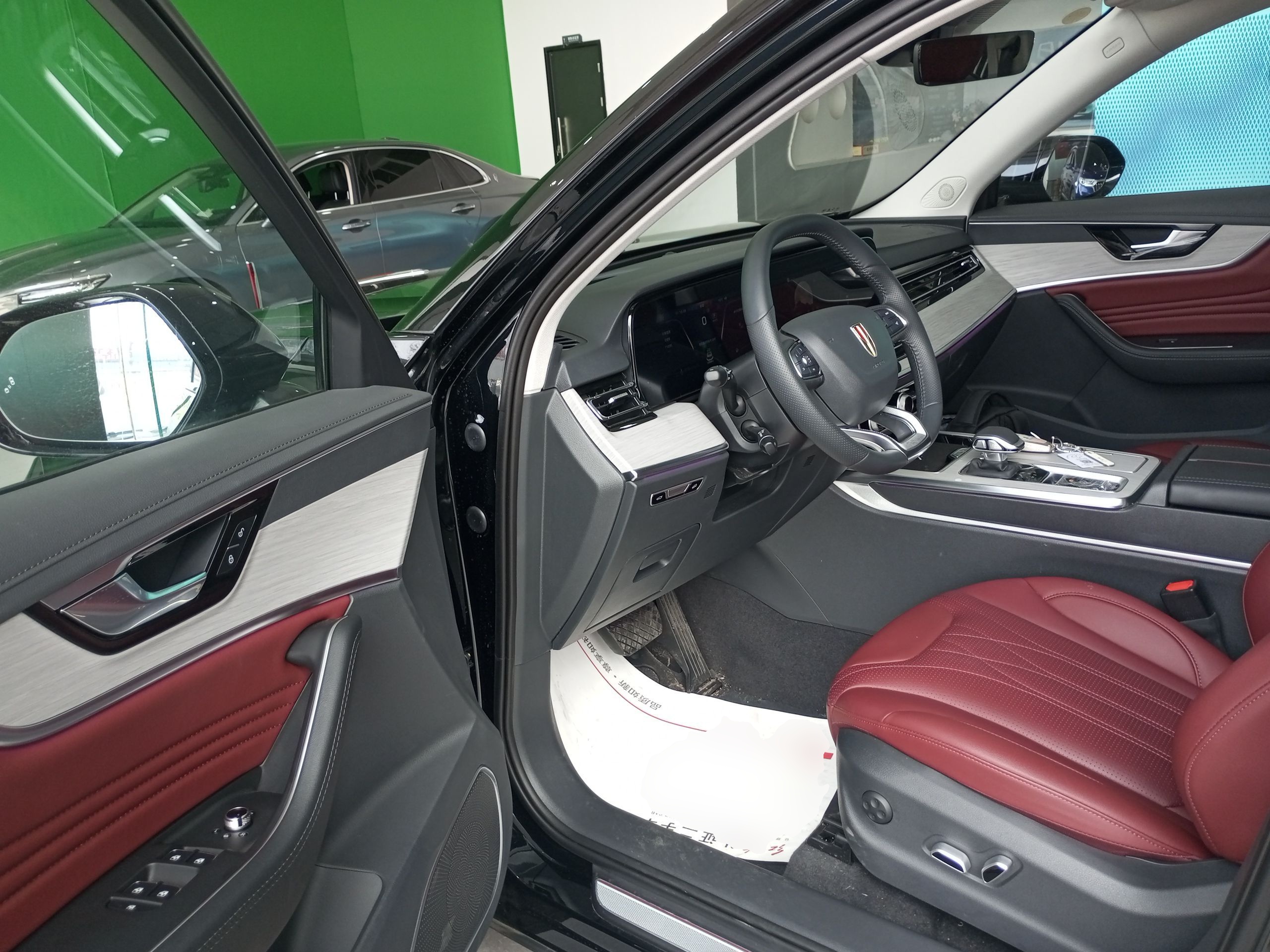 Hongqi HS5 2025 2.0T Two-Wheel Drive Flagship Pro Edition - Chinese Trim Xiang — снимка 18