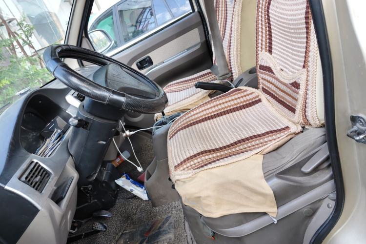 Used Wuling Rongguang 2011 1.2L Standard Version
