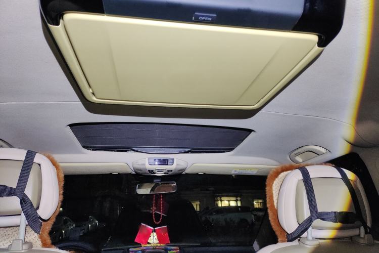 Used Mercedes-Benz Viano 2011 2.5L Navigator Edition