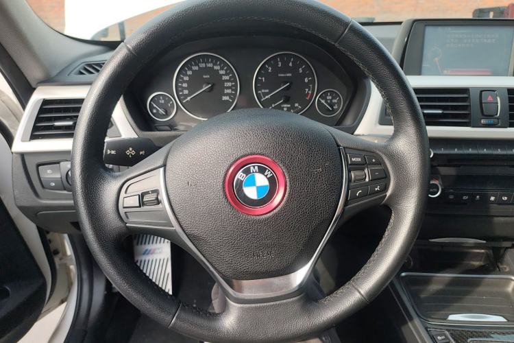 Used BMW 3 Series 2015 320Li Luxury Edition Fashion Model
