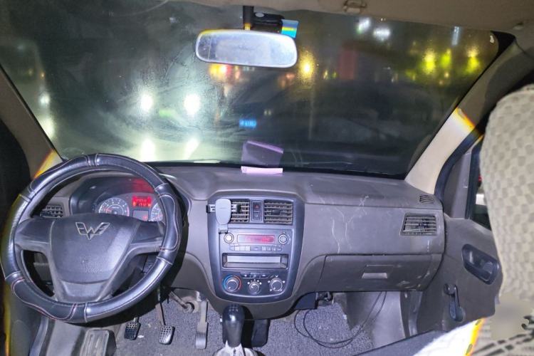 Used Wuling Rongguang 2014 1.2L S Base Model