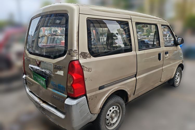 Used Wuling Rongguang 2011 1.2L Base Version
