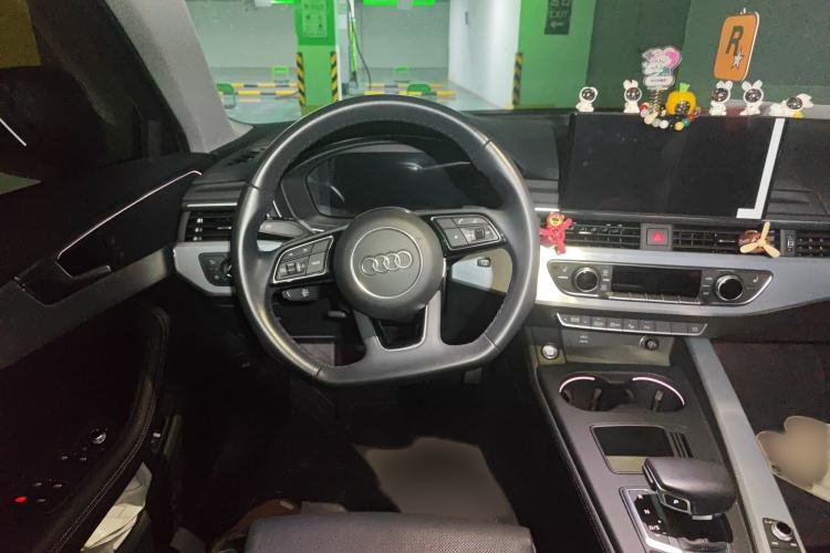 Used Audi A4L 2022 40 TFSI Luxury Dynamic Model