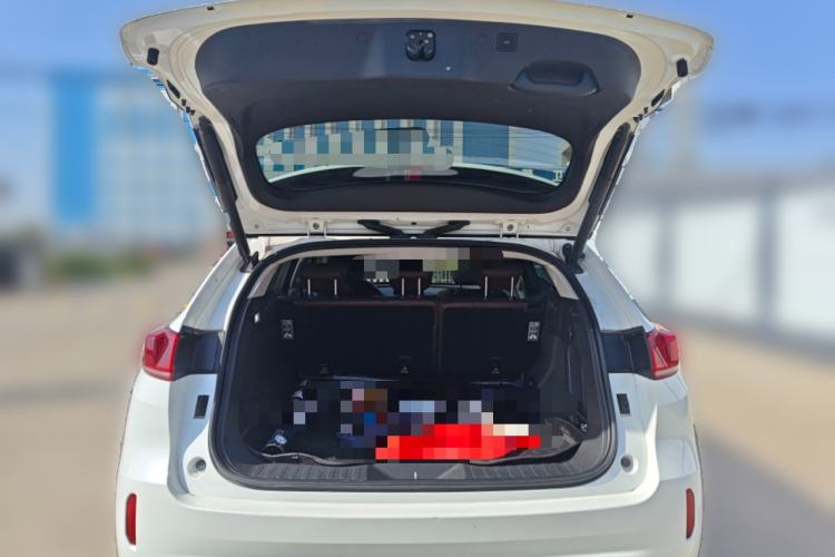 Used Wey VV7 2017 2.0T Flagship Model Trunk