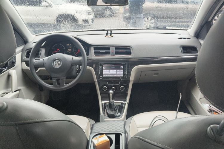 Used Volkswagen Gran Lavida 2013 1.6L Automatic Comfort Model